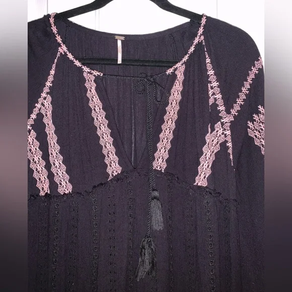 Free People Bo-Ho long sleeve black Dress with embroidery flowers size Medium - Picture 4 of 16